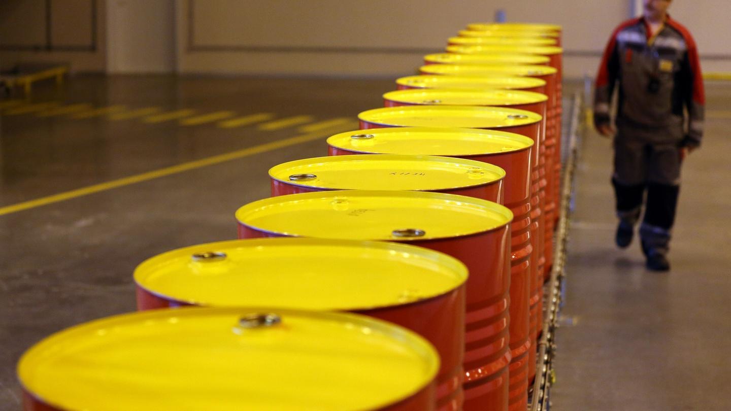 Preços do Petróleo Sofrem Baixa em Meio ao Otimismo do Mercado
