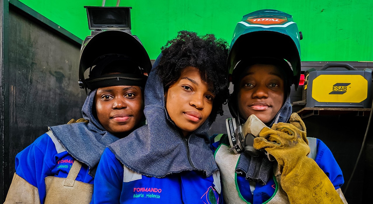 MULHERES QUE TRANSFORMAM METAL EM FUTURO | SOLDADURA INDUSTRIAL