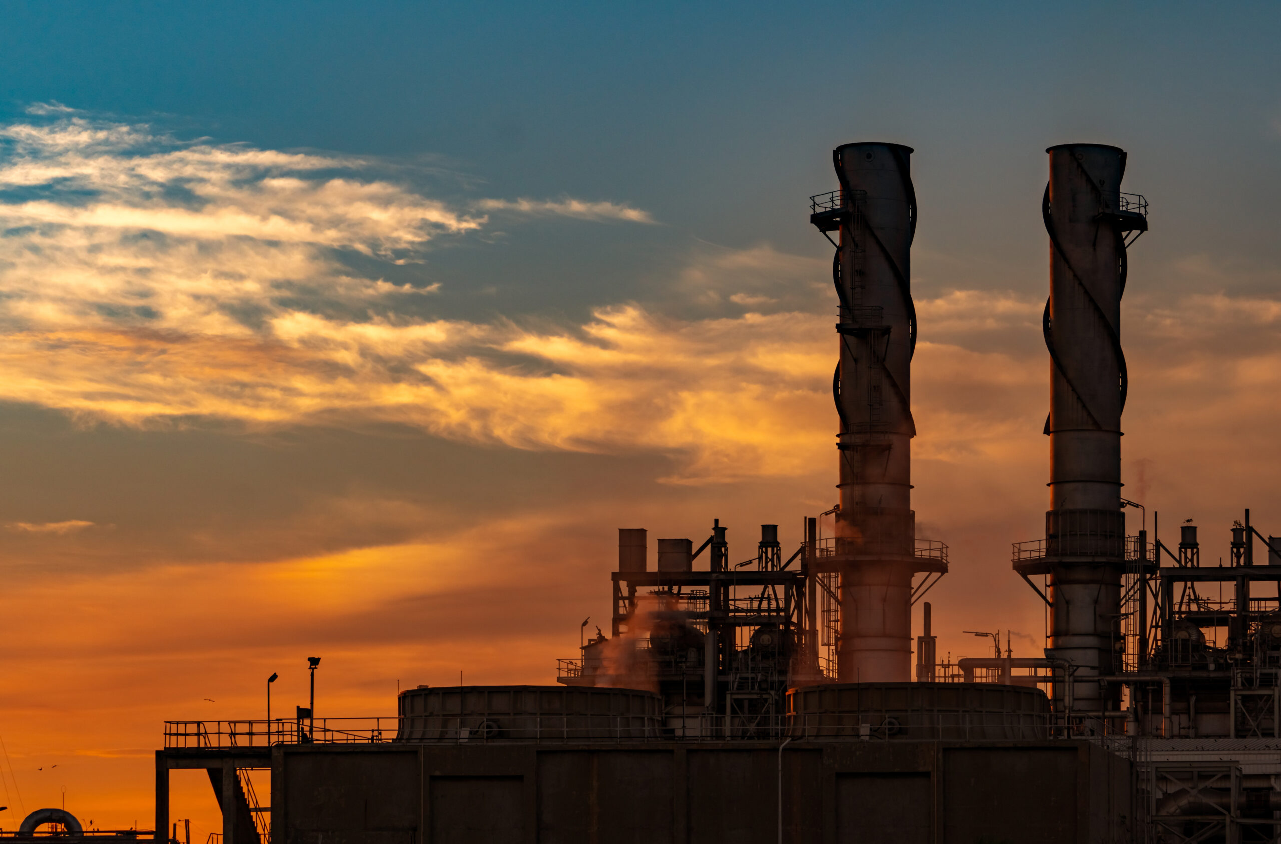 Receitas petrolíferas em alta impulsionam OGE 2024 para superavit de 800 milhões USD