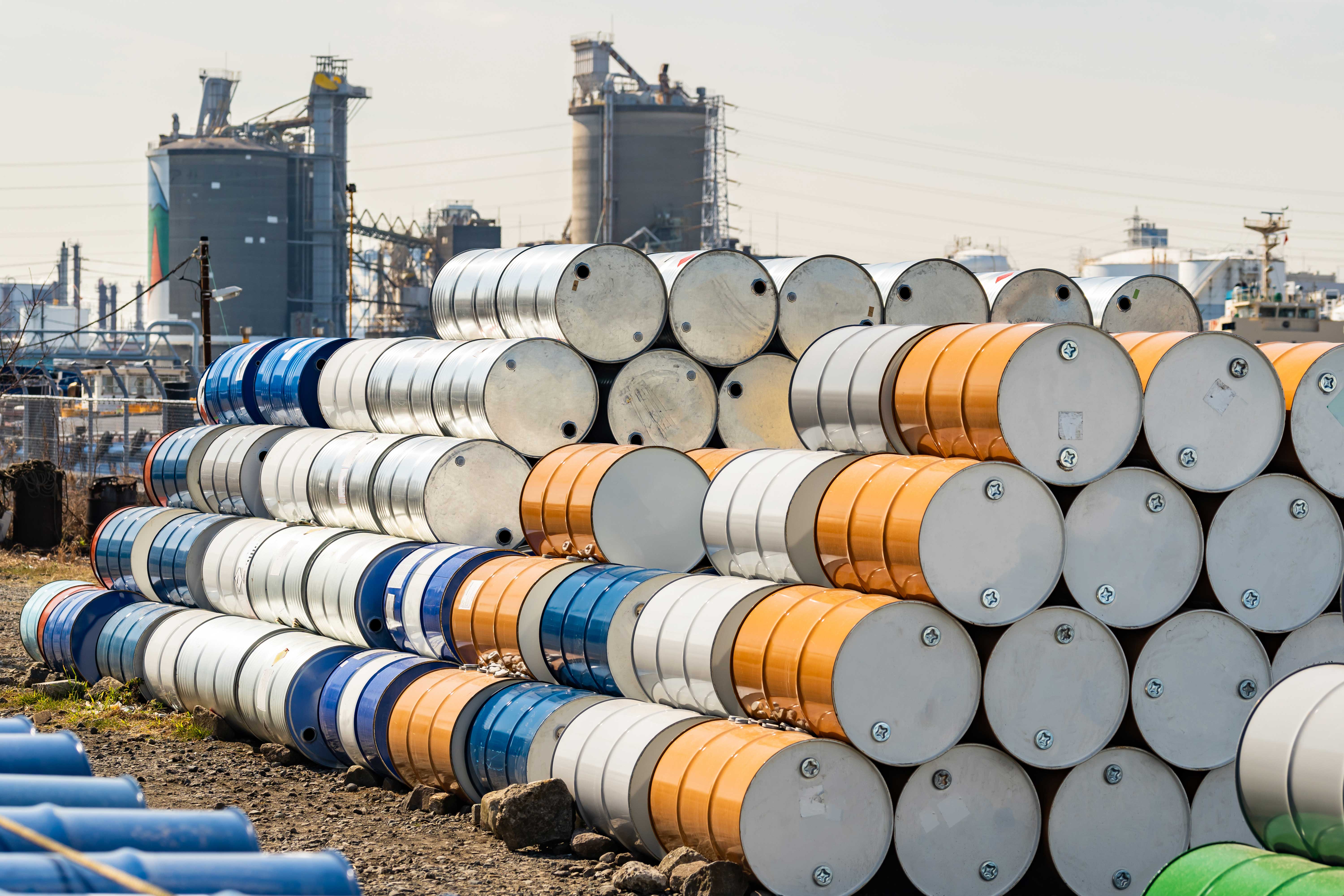Angola gastou mais a importar combustíveis do que ganhou com a subida das exportações de crude